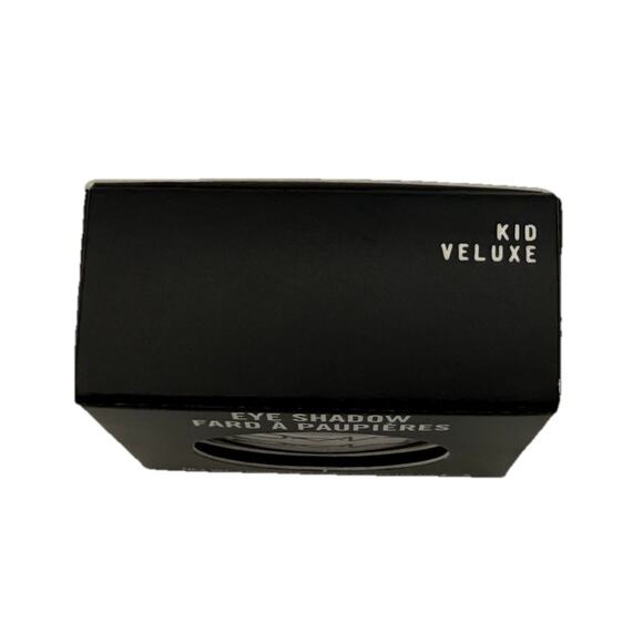MAC Eyeshadow In *Kid Veluxe* BNIB FULL SIZE AUTHENTIC - Picture 3 of 3